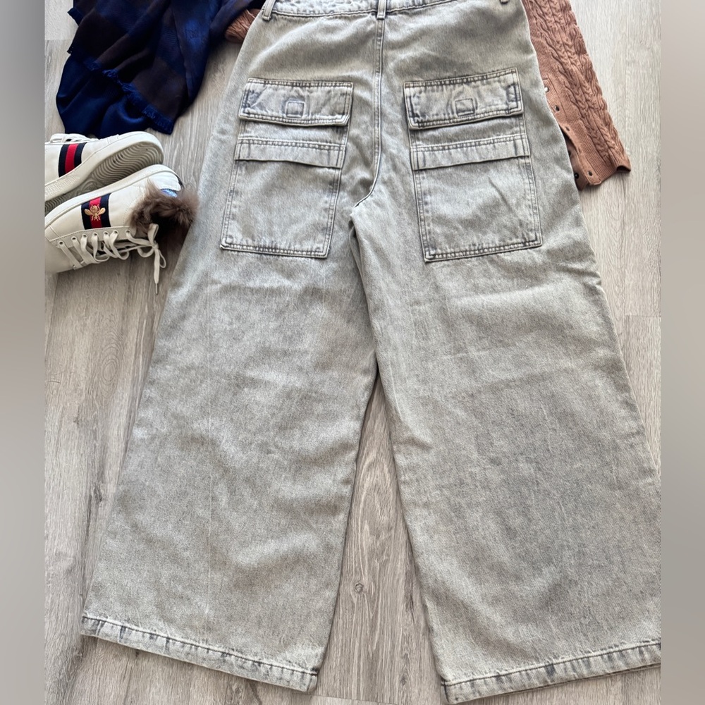 Women’s Wide Leg Jeans - Picture 4 of 16